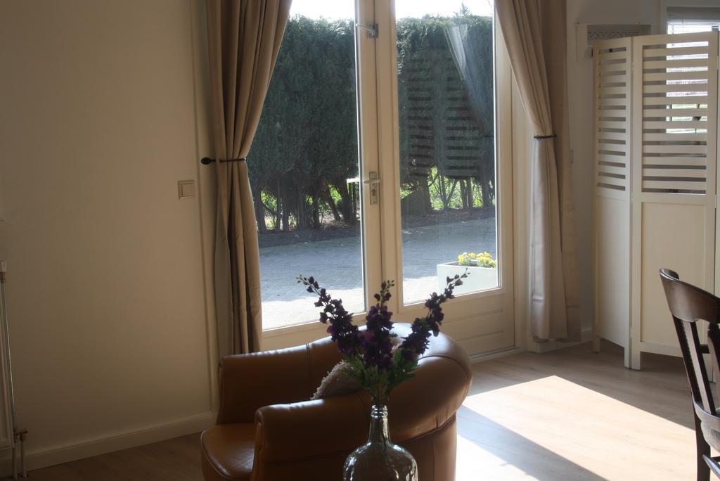 Apartmán De Nieuwe Stal Scherpenisse Pokoj fotografie